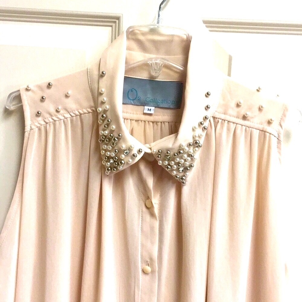 Sheer Cream Pearl & Silver Stud Collar/Shoulder Gathered Sleeveless Blouse